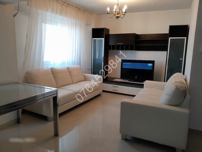 Unirii, Bd. Mircea Voda, la 5 min. metrou Timpuri Noi, 1.5 km Piata Unirii.