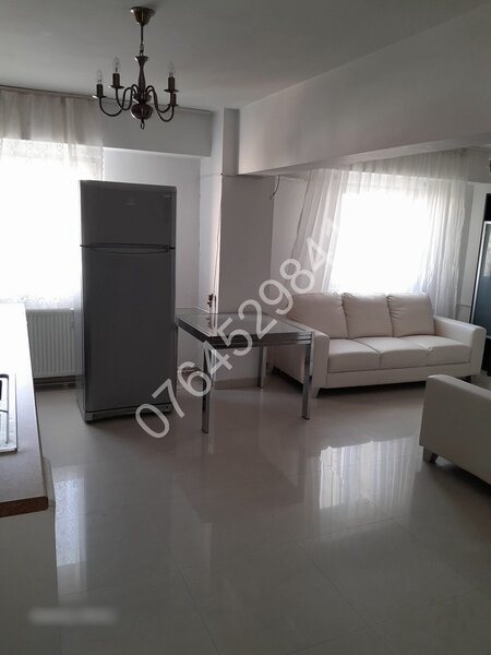 Unirii, Bd. Mircea Voda, la 5 min. metrou Timpuri Noi, 1.5 km Piata Unirii.