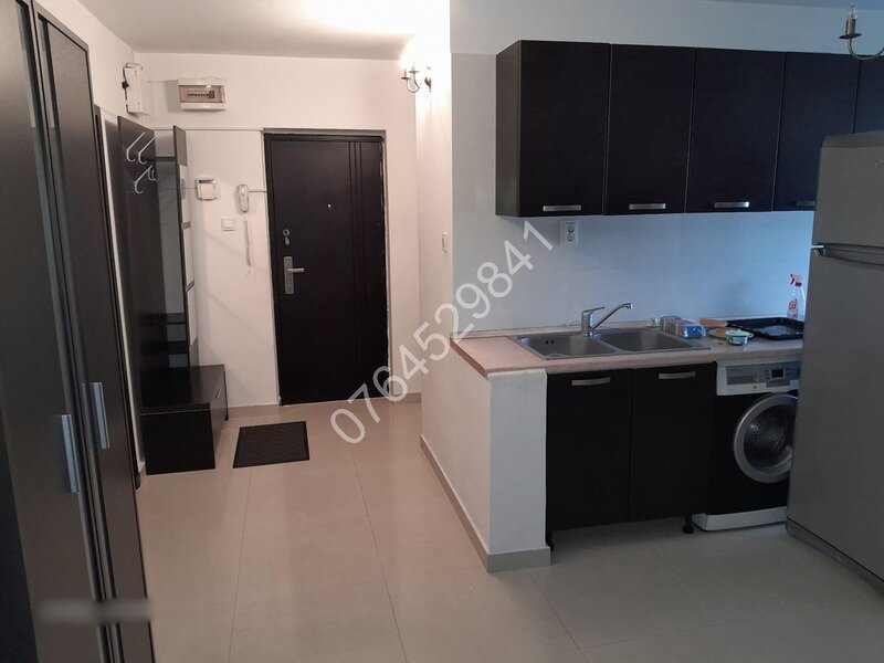 Unirii, Bd. Mircea Voda, la 5 min. metrou Timpuri Noi, 1.5 km Piata Unirii.