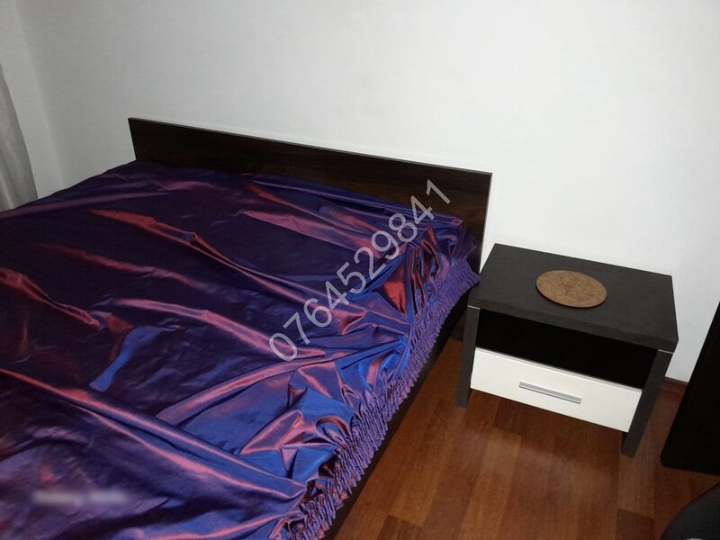 Unirii, Bd. Mircea Voda, la 5 min. metrou Timpuri Noi, 1.5 km Piata Unirii.